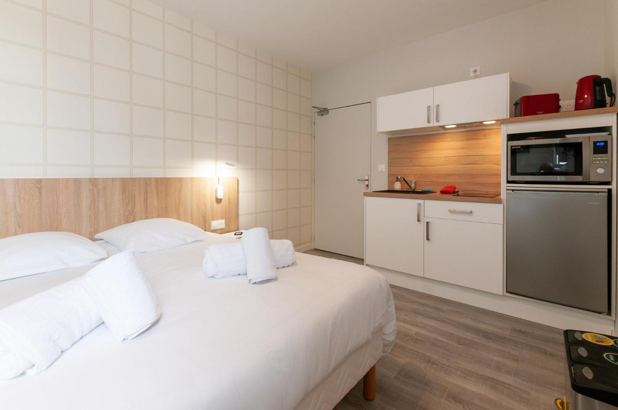 Malicorn' Appart-Hotel Malicorne-sur-Sarthe Room photo